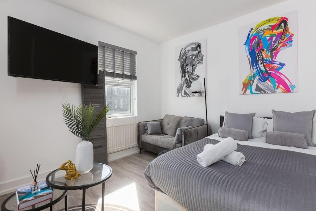 Studio Apt, 8 Min Walk From Tube 3 Лондон Экстерьер фото